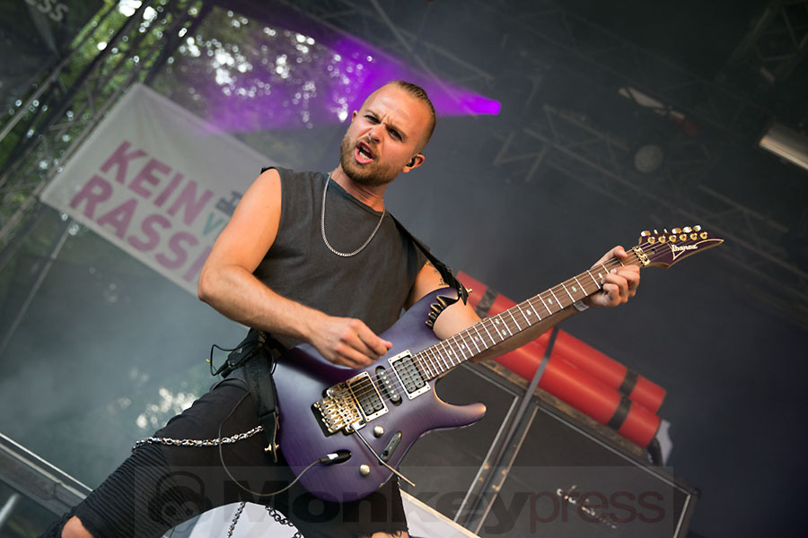 KISSIN DYNAMITE, © Marcus Nathofer