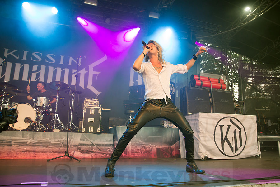 KISSIN DYNAMITE, © Marcus Nathofer