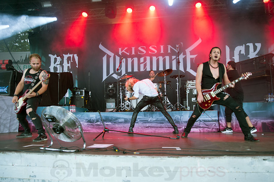 KISSIN DYNAMITE, © Marcus Nathofer