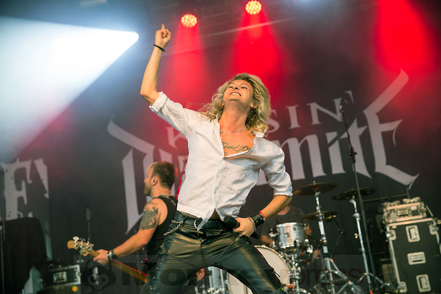 KISSIN DYNAMITE, © Marcus Nathofer