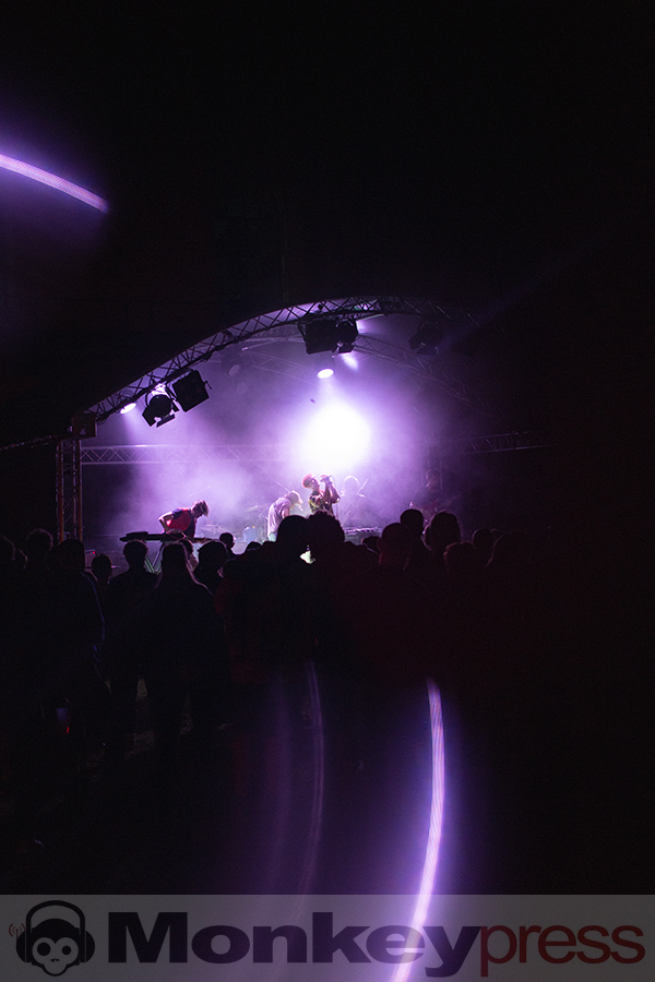 Flying Moon in Space, © Claudia Helmert