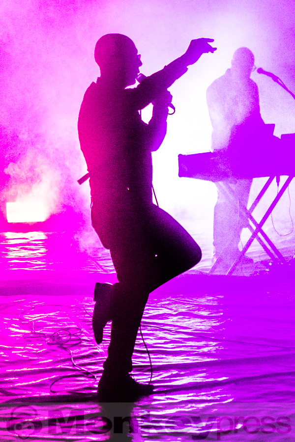 Covenant, © Dietmar Grabs