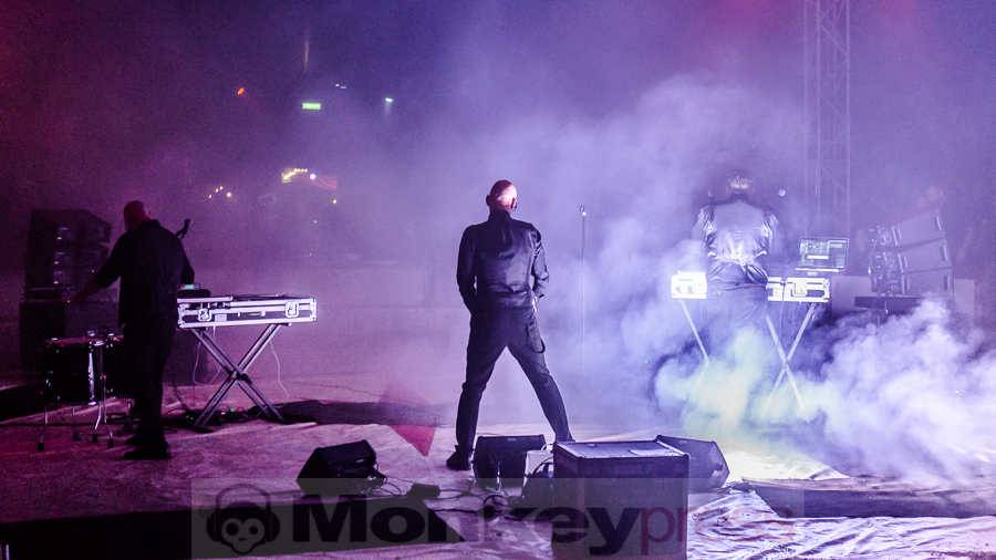 Covenant, © Dietmar Grabs