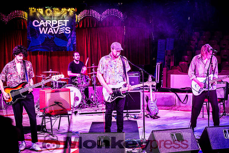 Fotos: CARPET WAVES