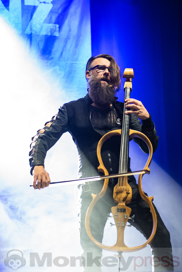 LETZTE INSTANZ © Thomas Papenbreer