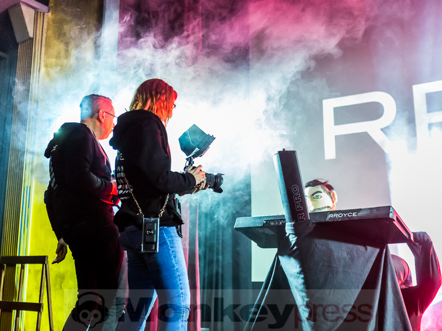 Neue Single, neuer Clip: RROYCE im härteren Synthpop-Gewand