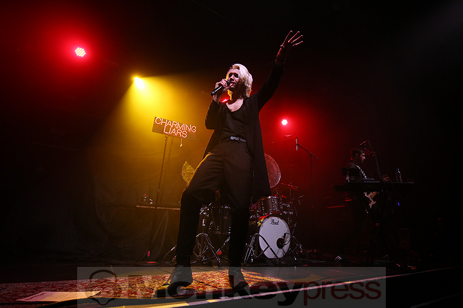 Charming Liars © Sandro Griesbach