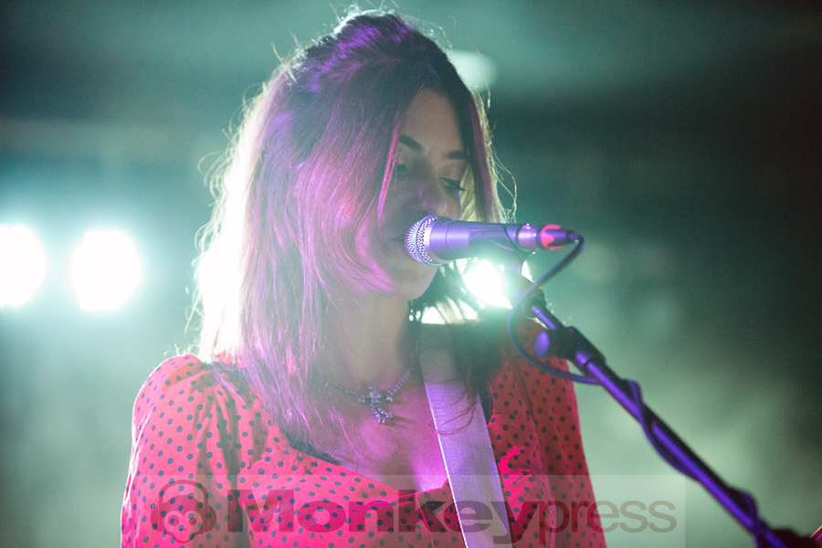 BLOOD RED SHOES, ©Marcus Nathofer