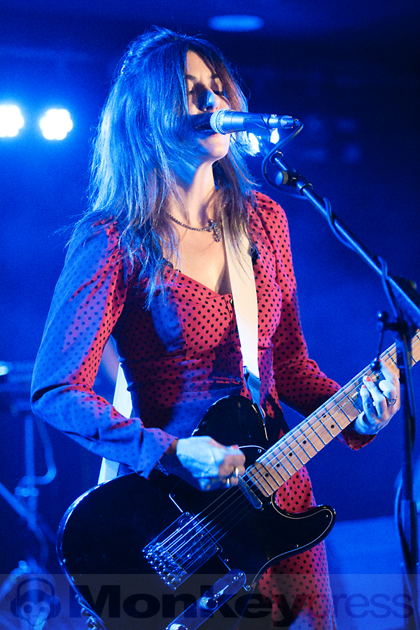 BLOOD RED SHOES, ©Marcus Nathofer