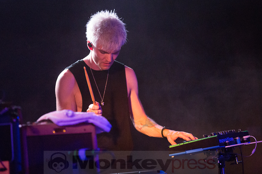 BLOOD RED SHOES, ©Marcus Nathofer