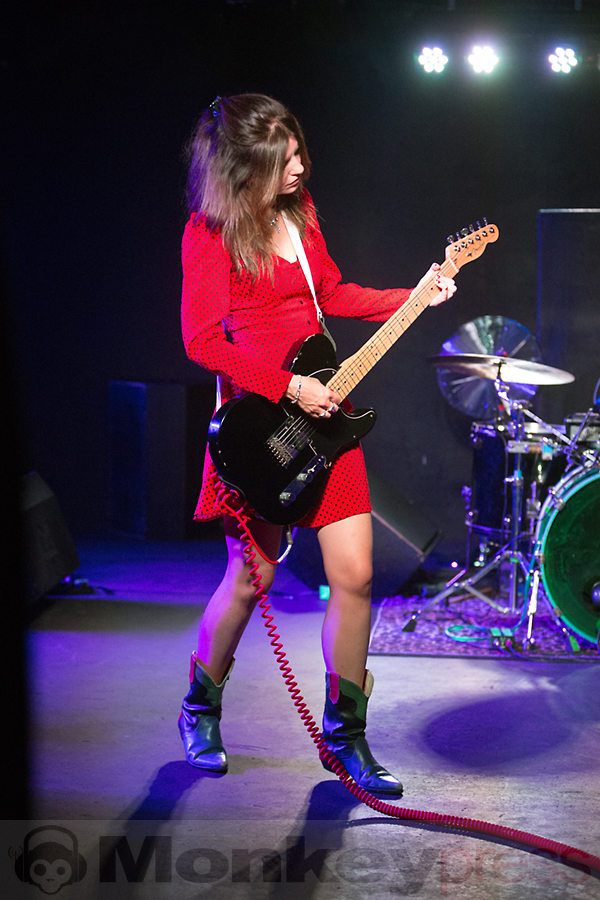 BLOOD RED SHOES, ©Marcus Nathofer