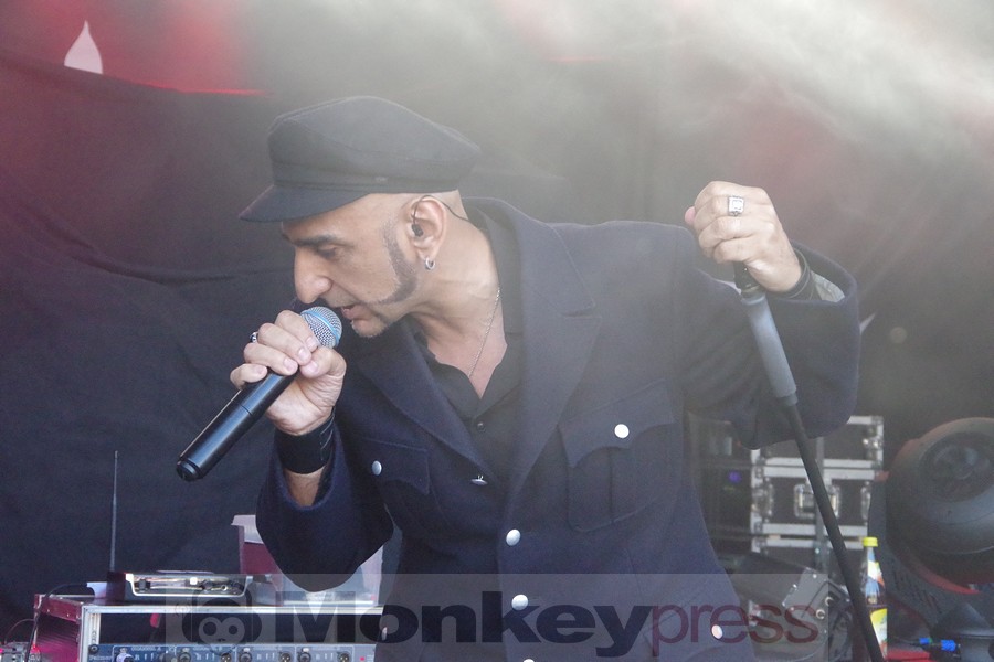 OXIC INC., © Marius Meyer