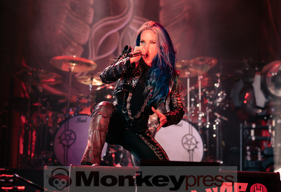 Arch Enemy, © Birger Treimer