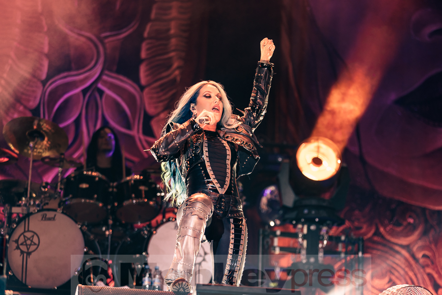 Arch Enemy, © Birger Treimer