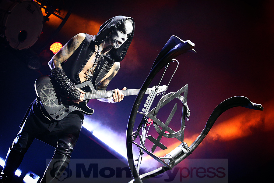 Behemoth © Sandro Griesbach