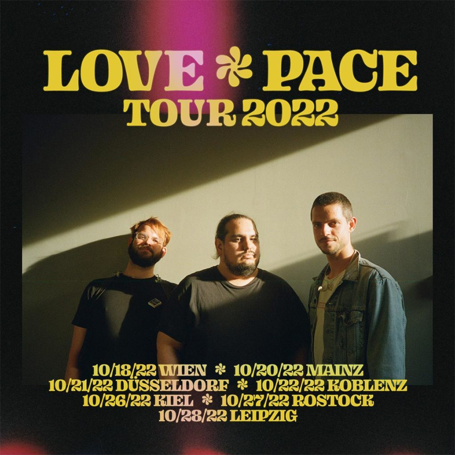 All we need is love & pace - FEWJAR on Tour