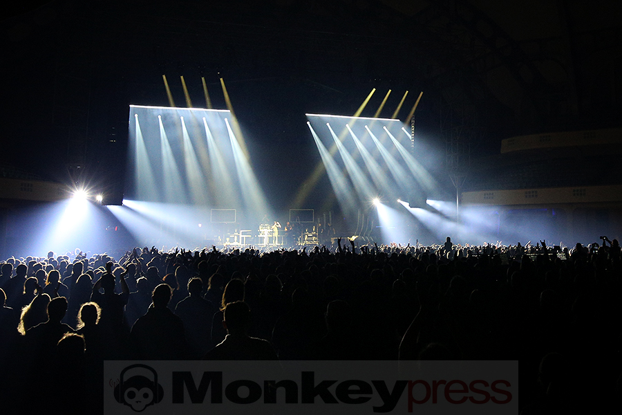 Smash into Pieces © Sandro Griesbach