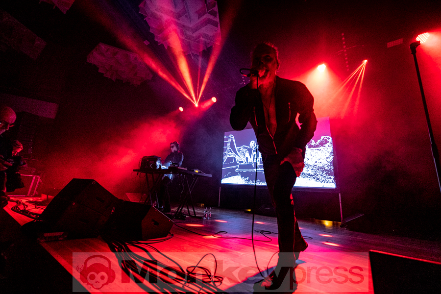 Absolute Body Control, © Thomas Bunge