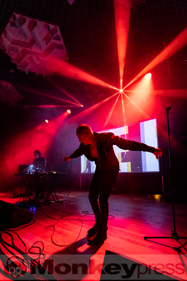 Absolute Body Control, © Thomas Bunge