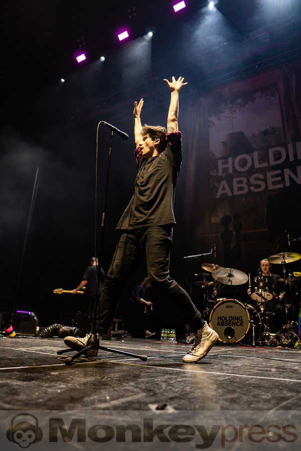 Holding Absence, © Markus Hillgärtner