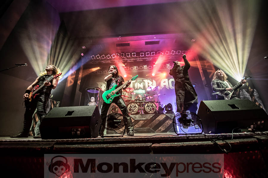 Beast in Black, © Cynthia Theisinger