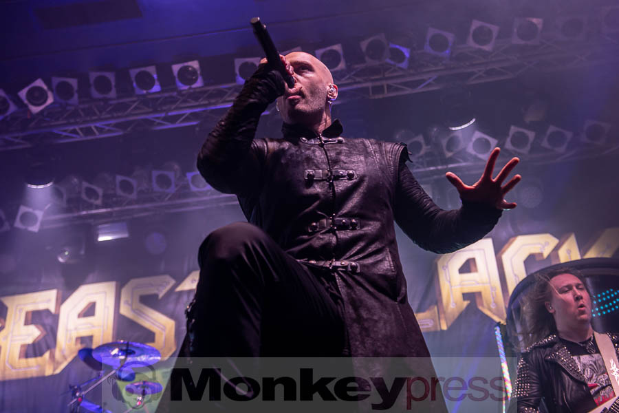 Beast in Black, © Cynthia Theisinger