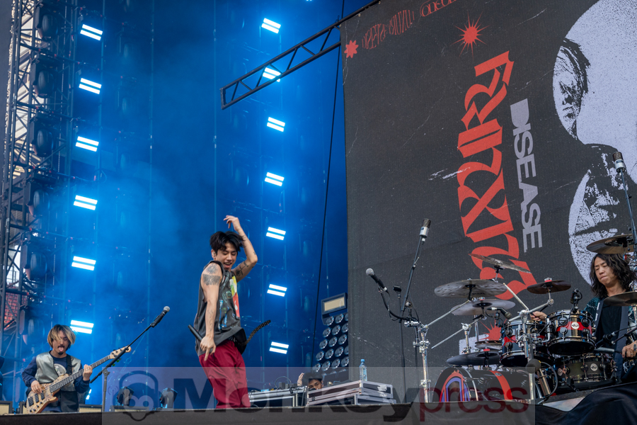 One Ok Rock, © Angela Trabert