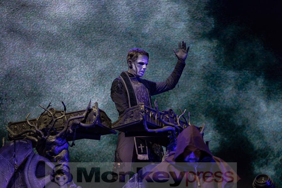 Powerwolf© Birger Treimer