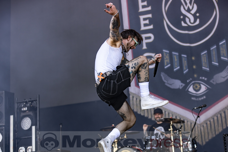 While She Sleeps © Birger Treimer