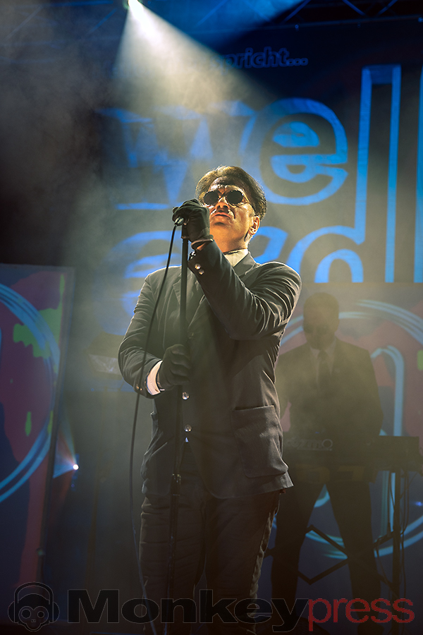 WELLE ERDBALL, ©Marcus Nathofer