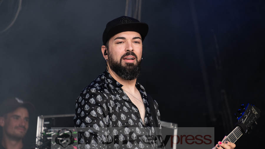 Setyøursails © Robert Helle