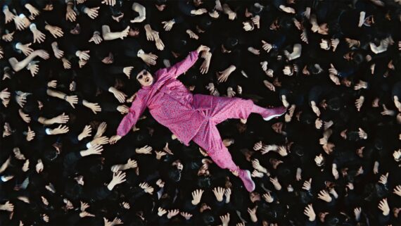 ALONE IN A CROWD: OLIVER TREE Live 2023 & neues Album