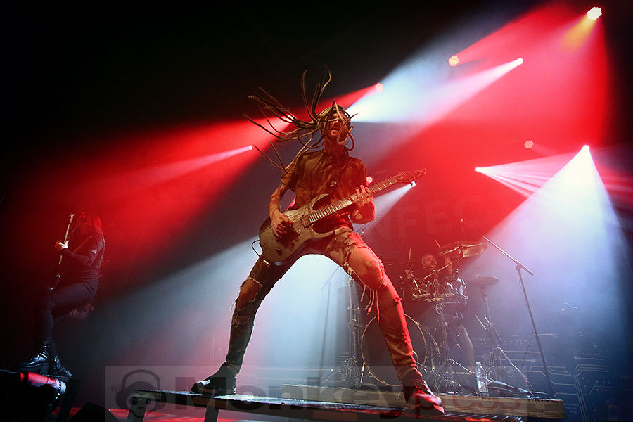 Infected Rain © Sandro Griesbach