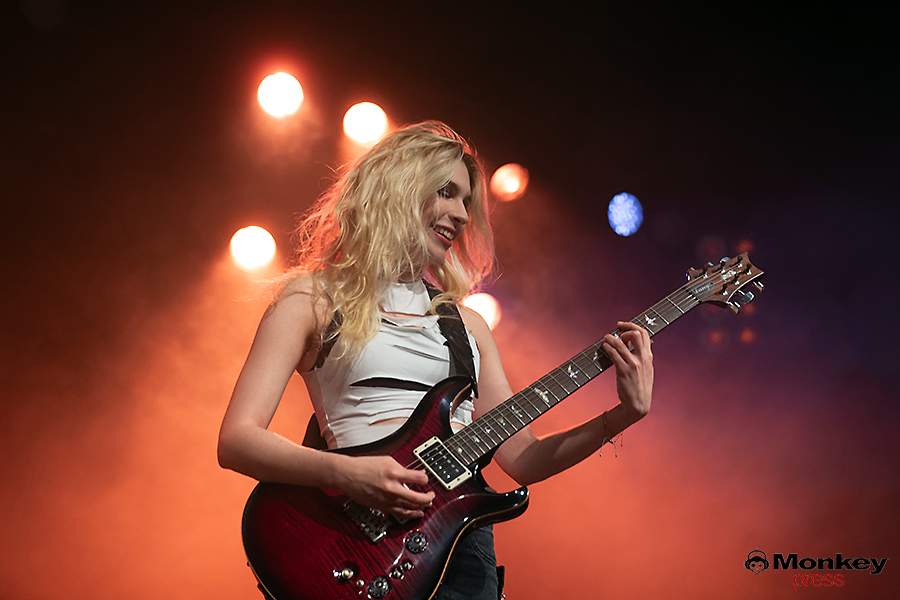 THE WARNING, ©Marcus Nathofer