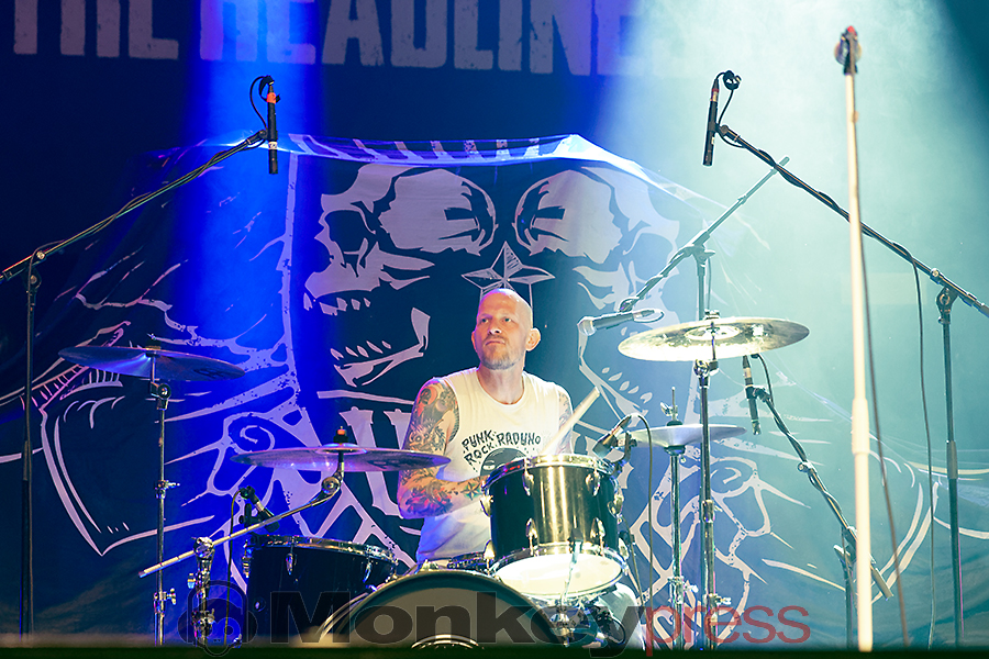 THE HEADLINES, ©Marcus Nathofer