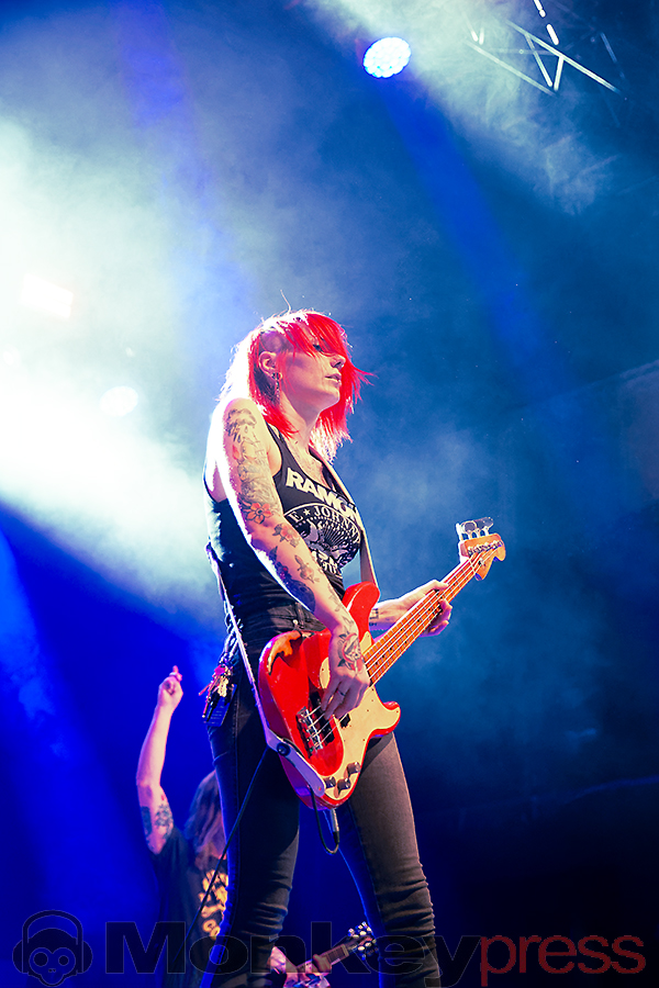 THE HEADLINES, ©Marcus Nathofer