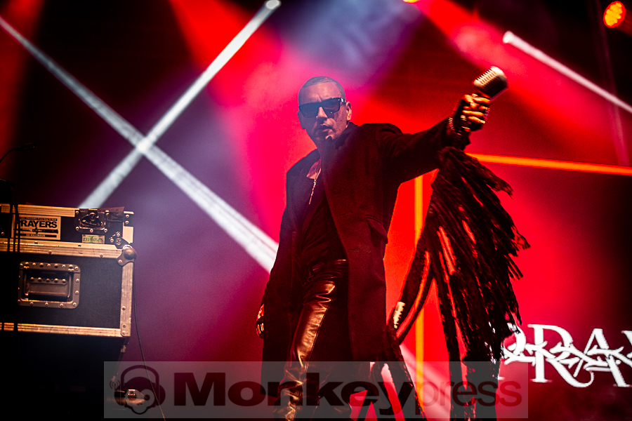 Prayers, © Thomas Bunge Prayers, © Thomas Bunge