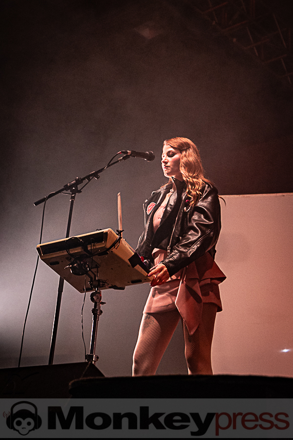 Welle: Erdball, © Thomas Bunge Welle: Erdball, © Thomas Bunge