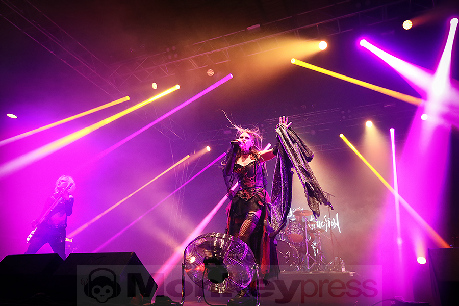 Diva Destruction © Sandro Griesbach