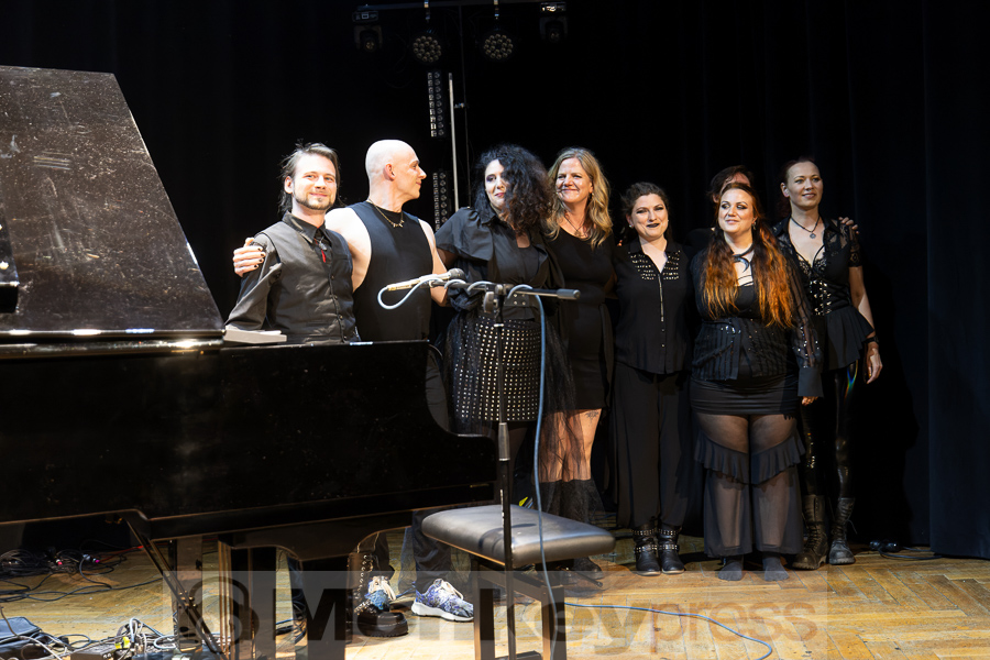 MORAN MAGAL feat. STIMMGEWALT, (c) Anno von Sachsen MORAN MAGAL feat. STIMMGEWALT, (c) Anno von Sachsen