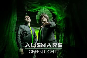 Neues Licht am Synthie-Pop-Horizont: ALIENARE präsentiert "Green Light" und kündigt Album "Lumen" an