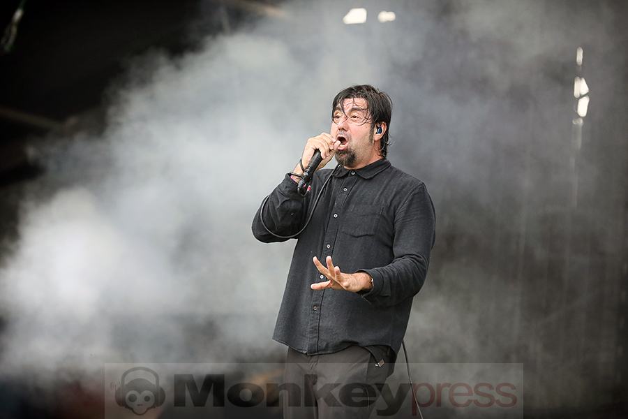 Crosses (†††) © Sandro Griesbach