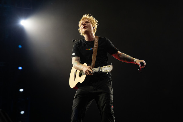 ED SHEERAN kehrt mit seiner "+ - = ÷ x" Tour 2025 nach Europa zurück: Alle Termine und Details ED SHEERAN kehrt mit seiner "+ - = ÷ x" Tour 2025 nach Europa zurück: Alle Termine und Details