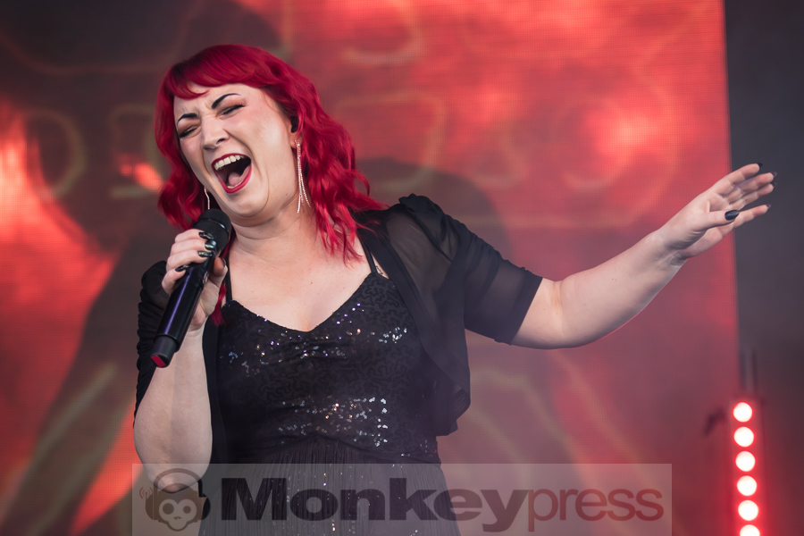 Fotos: AMPHI FESTIVAL 2024 – Bands Sonntag (28.07.2024 ab 16:00 Uhr) Fotos: AMPHI FESTIVAL 2024 – Bands Sonntag (28.07.2024 ab 16:00 Uhr)