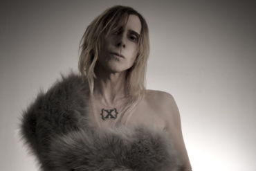 IAMX gelingt Geniestreich mit "Fault Lines²" Ankündigung – Fans fiebern der Tour 2025 entgegen!