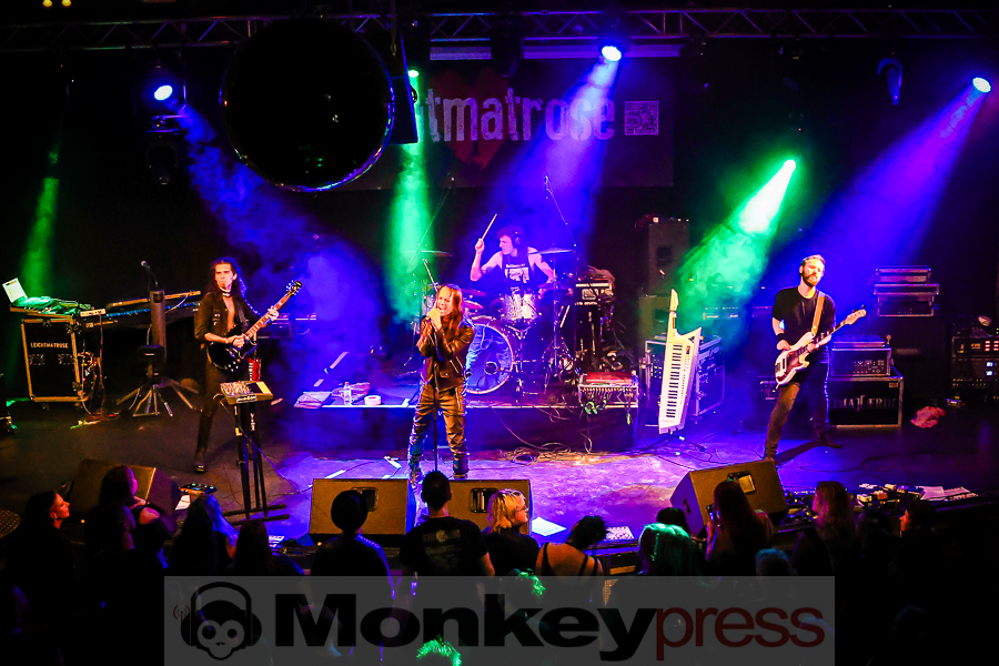 Jesus On Extasy, © Michael Gamon