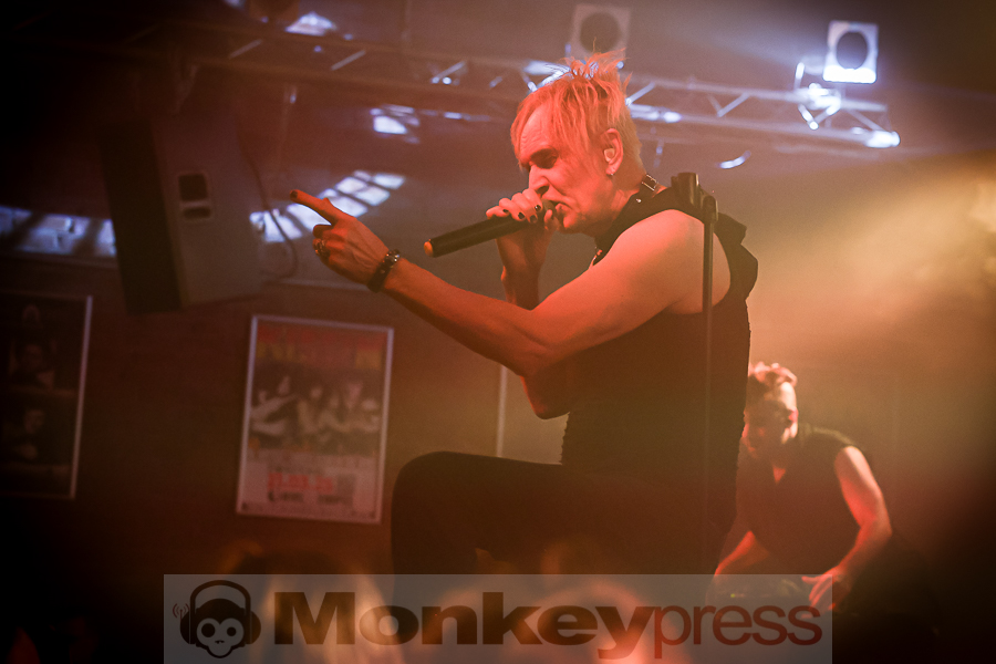 Fotos: FRONT LINE ASSEMBLY