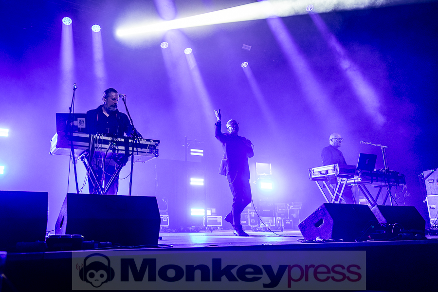 Covenant, © Thomas Bunge