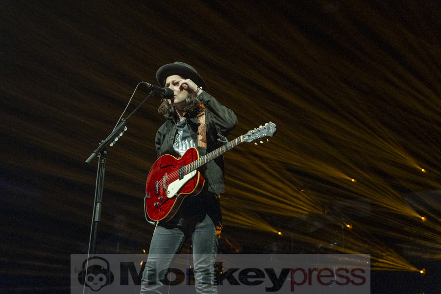 James Bay ©, Angela Trabert
