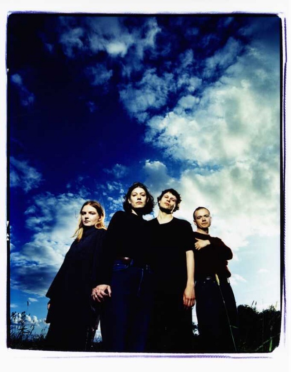 PORRIDGE RADIO – Ein Abschied, der unter die Haut geht: "The Machine Starts To Sing" PORRIDGE RADIO – Ein Abschied, der unter die Haut geht: "The Machine Starts To Sing"